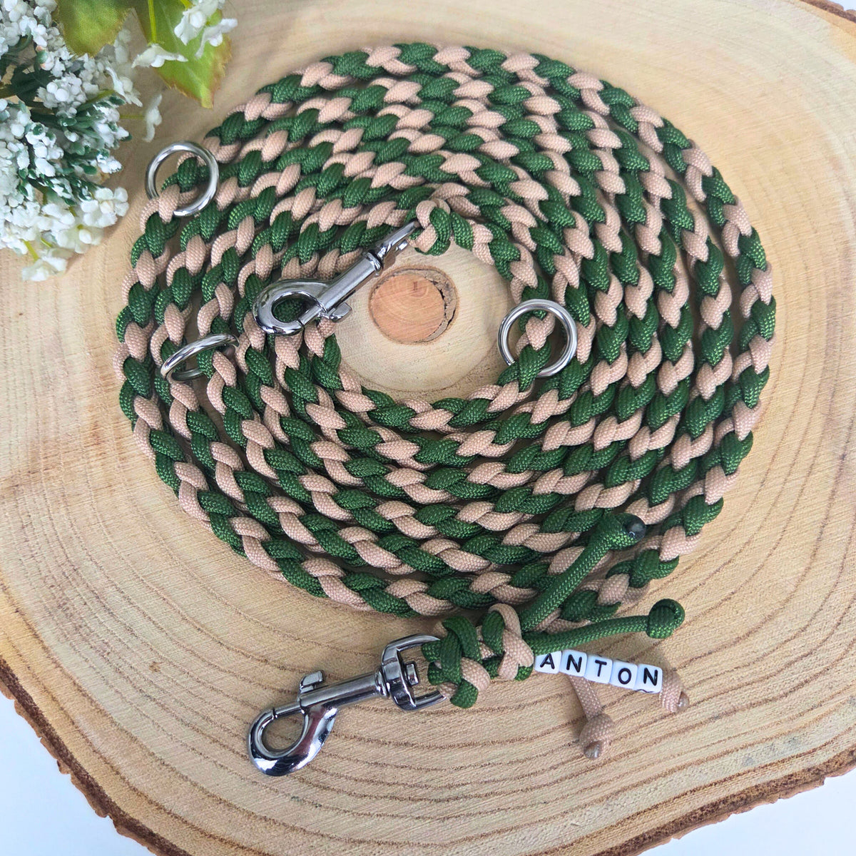 grün-beige leichte Hundeleine aus Paracord