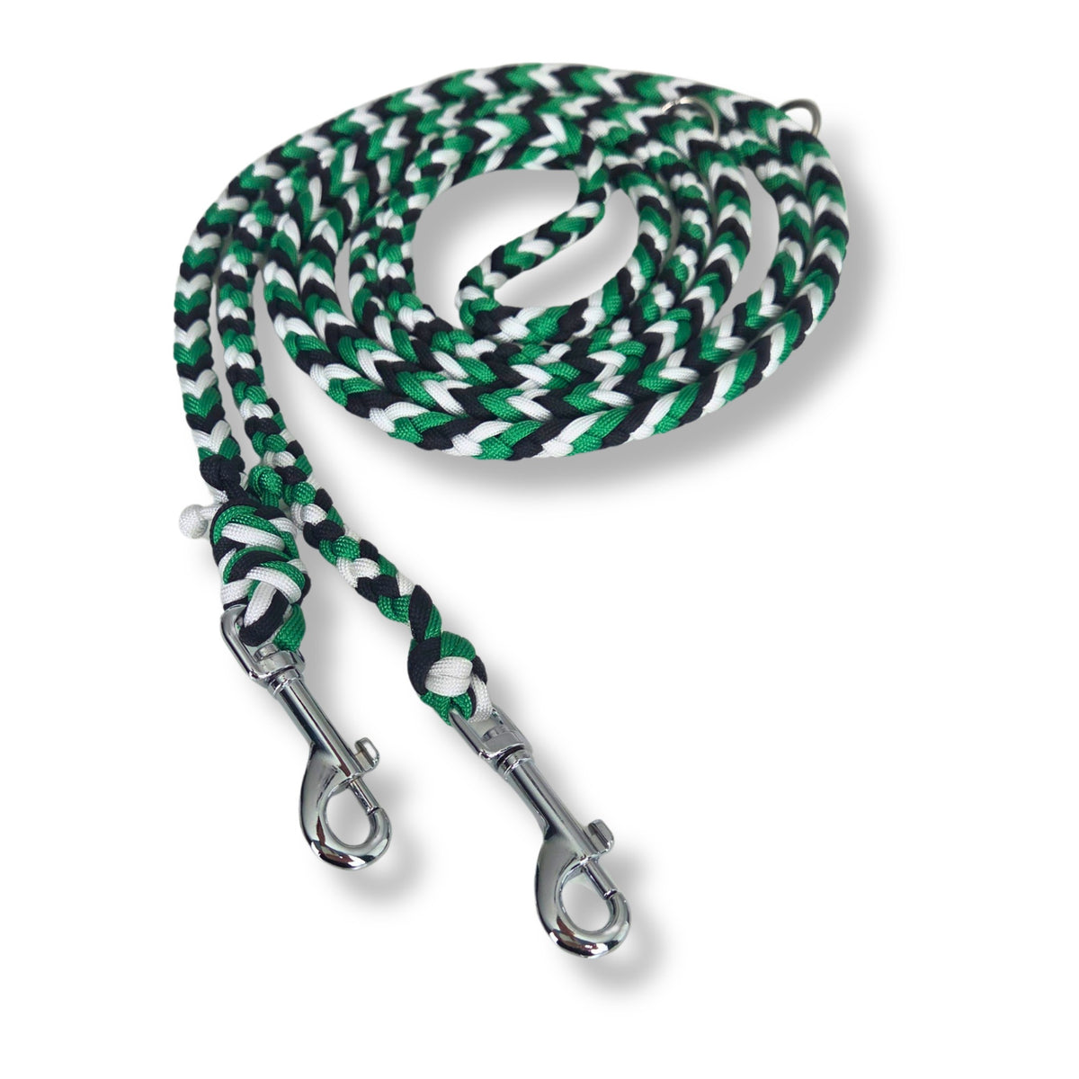 Hundeleine in grün, weiß und schwarz, geflochten aus Paracord, individuelle personalisierte Leine