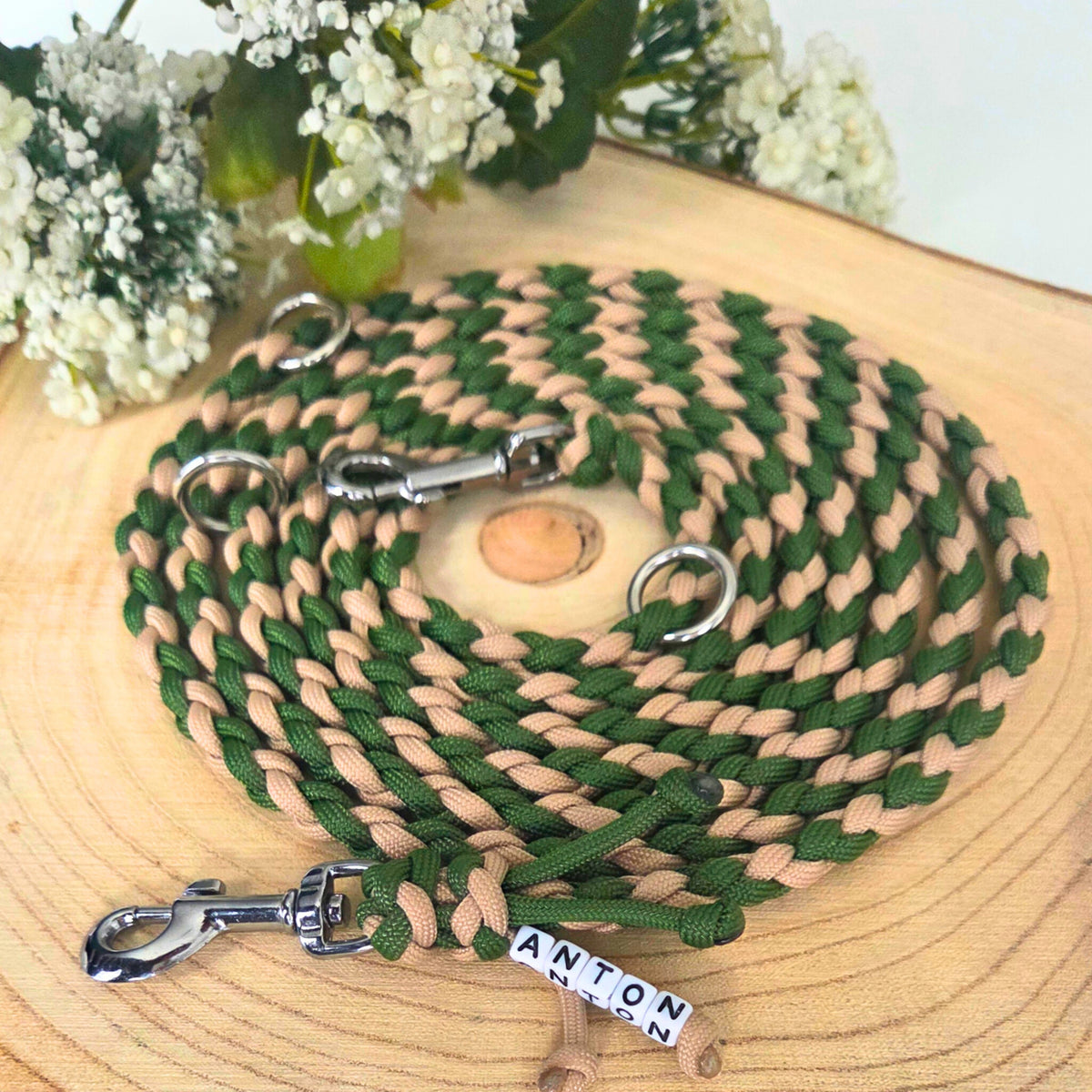grün-beige leichte Hundeleine aus Paracord