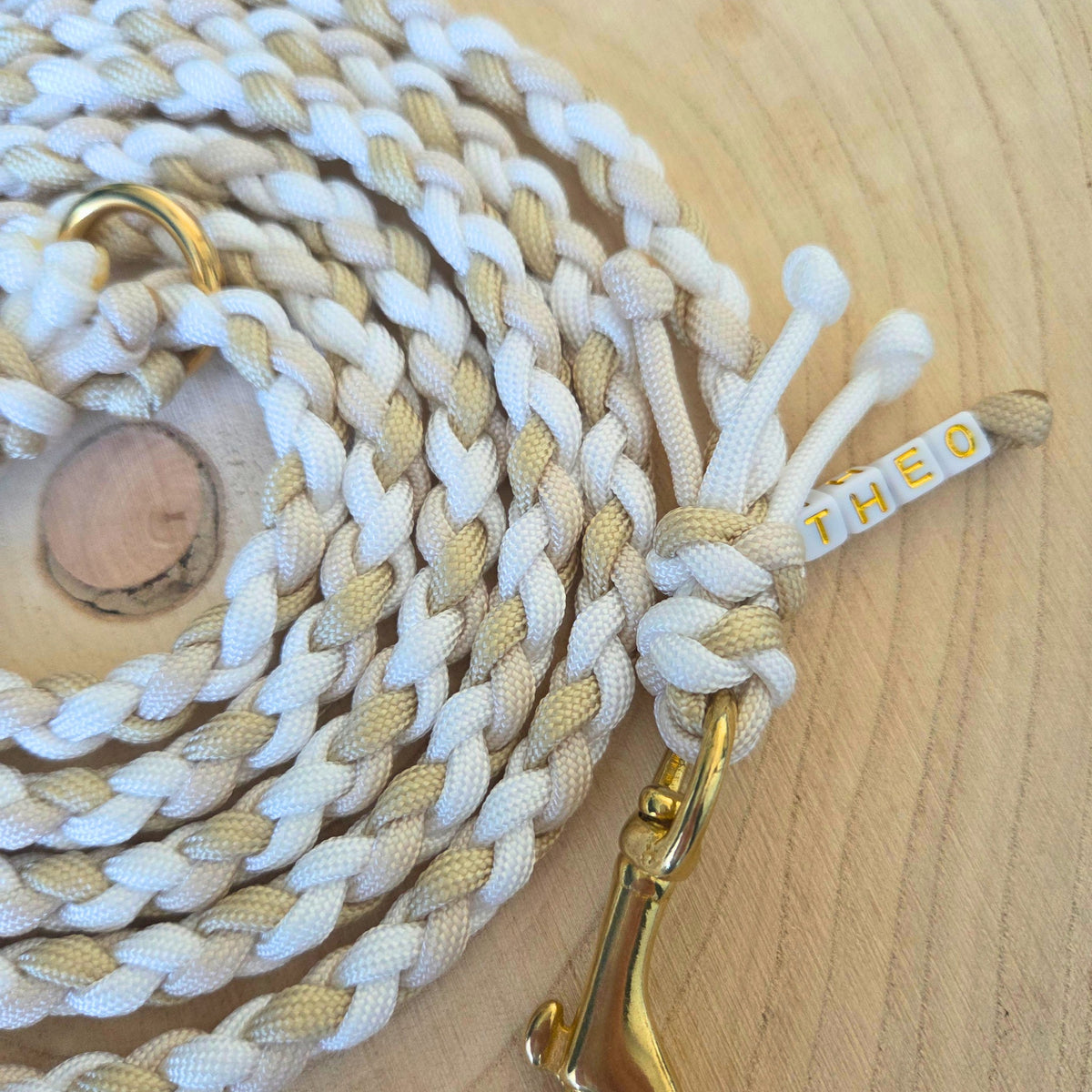 Hundeleine in weiß, beige gold, Hochzeitsleine, personalisiert, geflochten aus Paracord