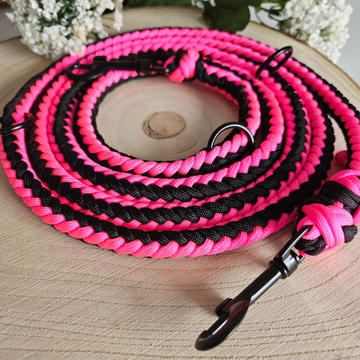 Hundeleine in Neonpink und Schwarz